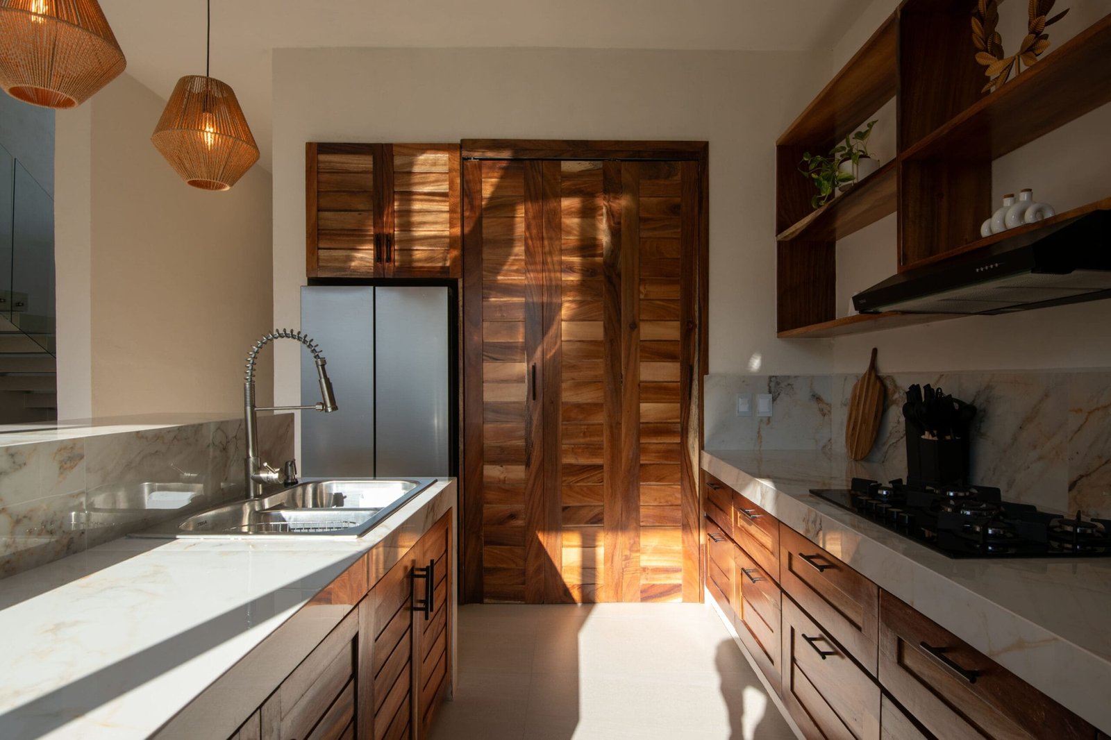 Casa-Zoe-cocina-scaled.jpeg